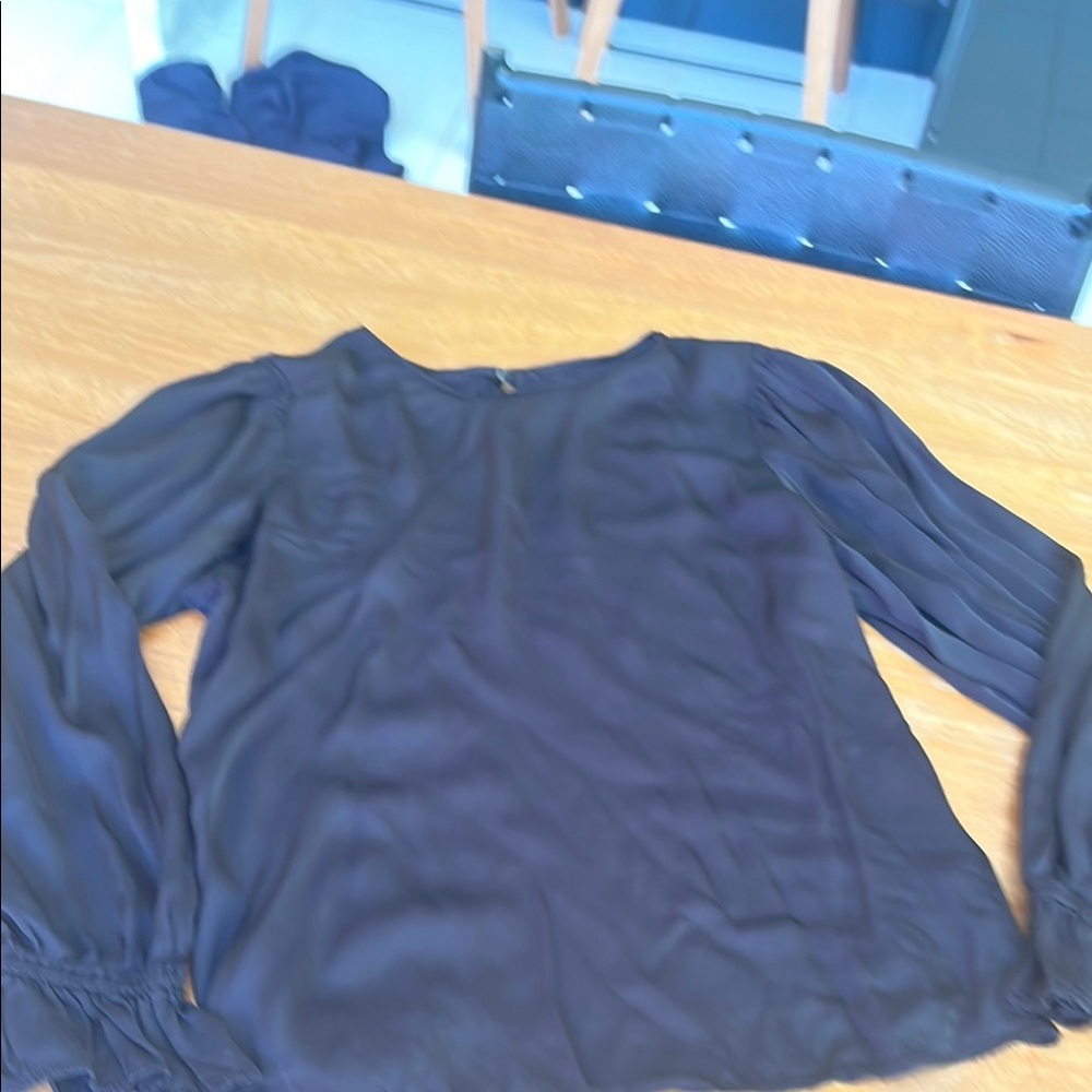 Velvet by Graham & Spencer Blue Relaxed Long Sleeve Blouse